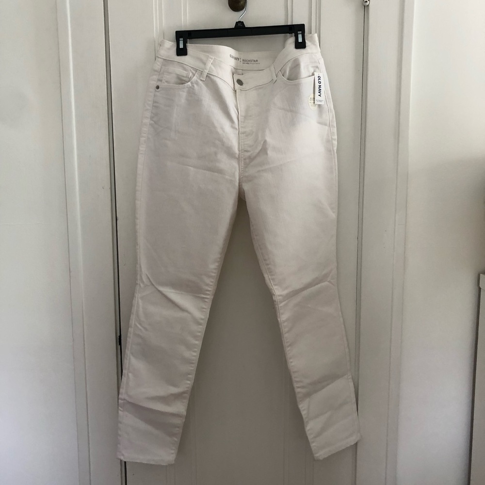 NWT Old Navy High Rise Rockstar Jeans